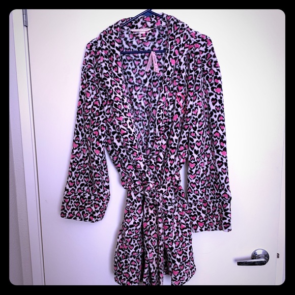NWT Victoria’s Secret Plush Fleece Robe - Picture 1 of 4